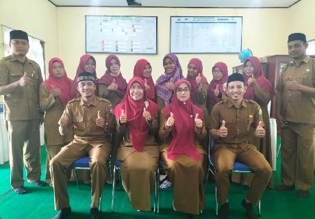 Dewan Guru bersama Kepala Sekolah Baru